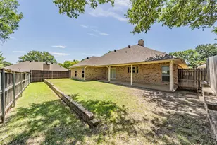 1633 Saxon Dr, Bedford, TX 76021 - Photo 38