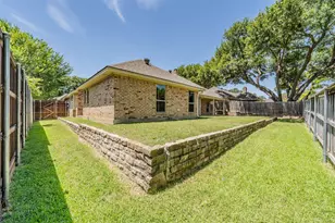 1633 Saxon Dr, Bedford, TX 76021 - Photo 34