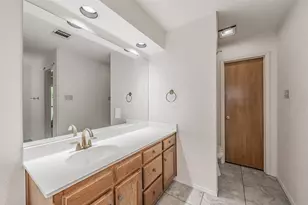 1633 Saxon Dr, Bedford, TX 76021 - Photo 22