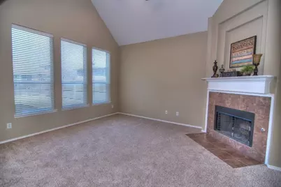 9400 Woodhurst Drive, McKinney, TX 75072 - Photo 4