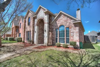 9400 Woodhurst Drive, McKinney, TX 75072 - Photo 2