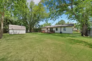 12624 Spring Branch Dr, Balch Springs, TX 75180 - Photo 24