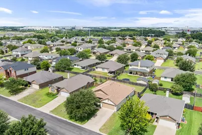 6537 Mundo Drive, Waco, TX 76712 - Photo 2