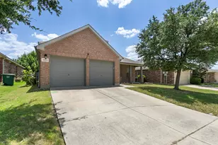 4868 Ambrosia Dr, Fort Worth, TX 76244 - Photo 2
