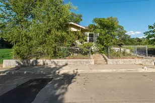410 N Patton Ave, Dallas, TX 75203 - Photo 10