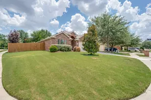 2216 Julian Dr, McKinney, TX 75071 - Photo 4