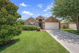 2216 Julian Dr, McKinney, TX 75071 - Photo 2