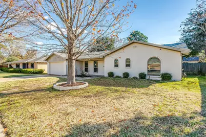 1812 Winchester Way, Bedford, TX 76022 - Photo 2