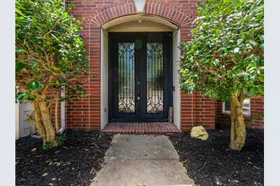 3573 Boxwood Drive, Grapevine, TX 76051 - Photo 2