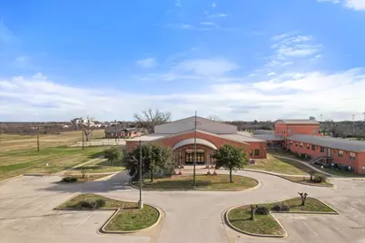 601 N 45th Street, Corsicana, TX 75110 - Photo 2