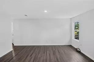 2128 R. W. Bivens Ln, Fort Worth, TX 76105 - Photo 8