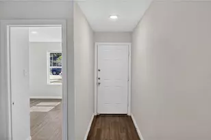 2128 R. W. Bivens Ln, Fort Worth, TX 76105 - Photo 6