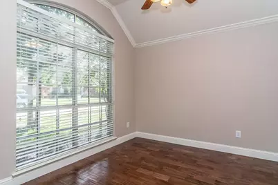 5512 Glenview Lane, The Colony, TX 75056 - Photo 6