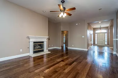 5512 Glenview Lane, The Colony, TX 75056 - Photo 8