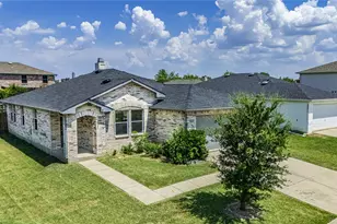 2621 Shorecrest Dr, Little Elm, TX 75068 - Photo 1
