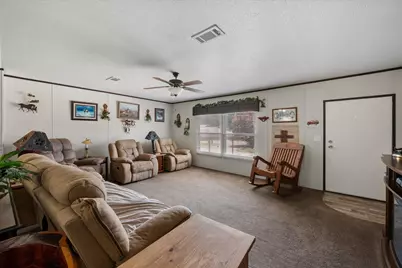 202 N 3rd Street E, Dawson, TX 76639 - Photo 4