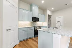 710 E McGee St, Sherman, TX 75090 - Photo 4