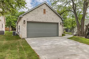 710 E McGee St, Sherman, TX 75090 - Photo 2