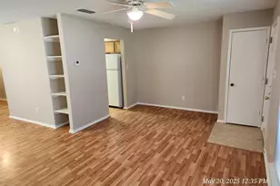 429 SW Thomas St, Burleson, TX 76028 - Photo 4