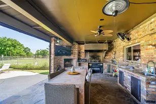 12070 Lake Trail Dr, Copper Canyon, TX 76226 - Photo 10