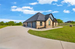 1040 Cloudy Ct, Weatherford, TX 76085 - Photo 2