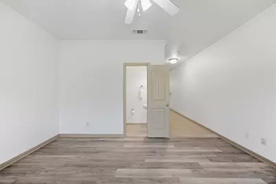1526 Aldra Drive, Fort Worth, TX 76120 - Photo 8