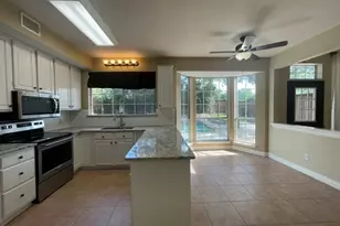 3222 Mapleridge Dr, Grapevine, TX 76051 - Photo 10