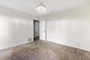 3917 Flintridge Dr, Irving, TX 75038 - Photo 18