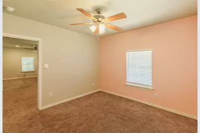 101 N Hubbard Street, Alvord, TX 76225 - Photo 14