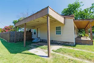 101 N Hubbard St, Alvord, TX 76225 - Photo 18