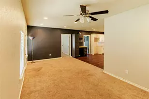 101 N Hubbard St, Alvord, TX 76225 - Photo 8