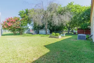 101 N Hubbard St, Alvord, TX 76225 - Photo 20