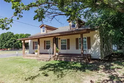 101 N Hubbard Street, Alvord, TX 76225 - Photo 1