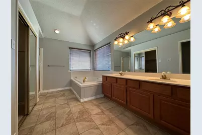 2124 Liverpool Drive, Plano, TX 75025 - Photo 6