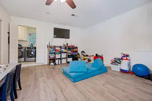 4372 Royal Ridge Dr, Dallas, TX 75229 - Photo 16