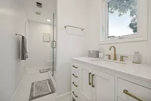 5318 Denton Dr, Dallas, TX 75235 - Photo 22