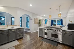 5318 Denton Dr, Dallas, TX 75235 - Photo 12