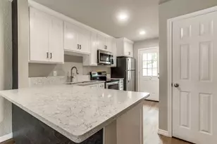 3000 Hilltop Dr, Euless, TX 76039 - Photo 6