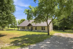 2301 Co Rd 1112, Farmersville, TX 75442 - Photo 2