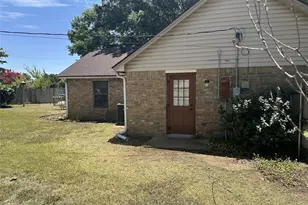 800 Pine Mountain Dr, Burleson, TX 76028 - Photo 32
