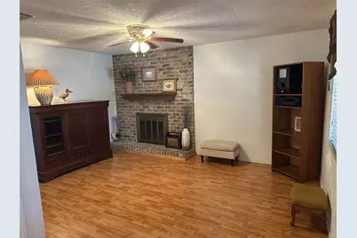 800 Pine Mountain Drive, Burleson, TX 76028 - Photo 14