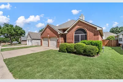 2308 Suntree Lane, Flower Mound, TX 75022 - Photo 2