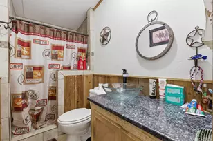 9132 Windmill Ct W, Cleburne, TX 76033 - Photo 22