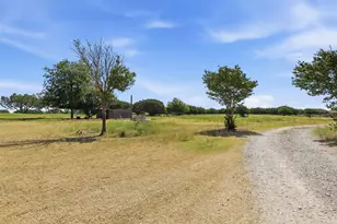 9132 Windmill Ct W, Cleburne, TX 76033 - Photo 32