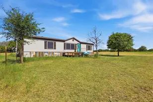 9132 Windmill Ct W, Cleburne, TX 76033 - Photo 6