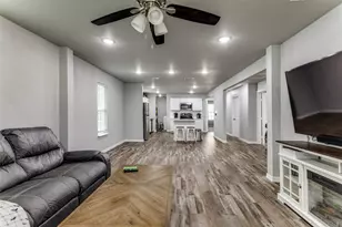 2805 Springdale Rd, Fort Worth, TX 76111 - Photo 4