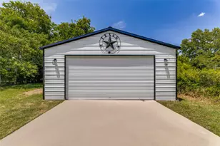 2805 Springdale Rd, Fort Worth, TX 76111 - Photo 2