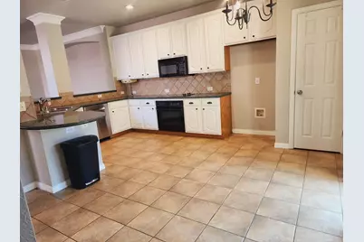 8115 Sycamore Drive, Irving, TX 75063 - Photo 8