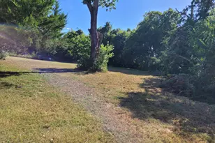 909 Ivan Rd, Waco, TX 76706 - Photo 10