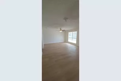 233 Vista Way #235, Benbrook, TX 76126 - Photo 4